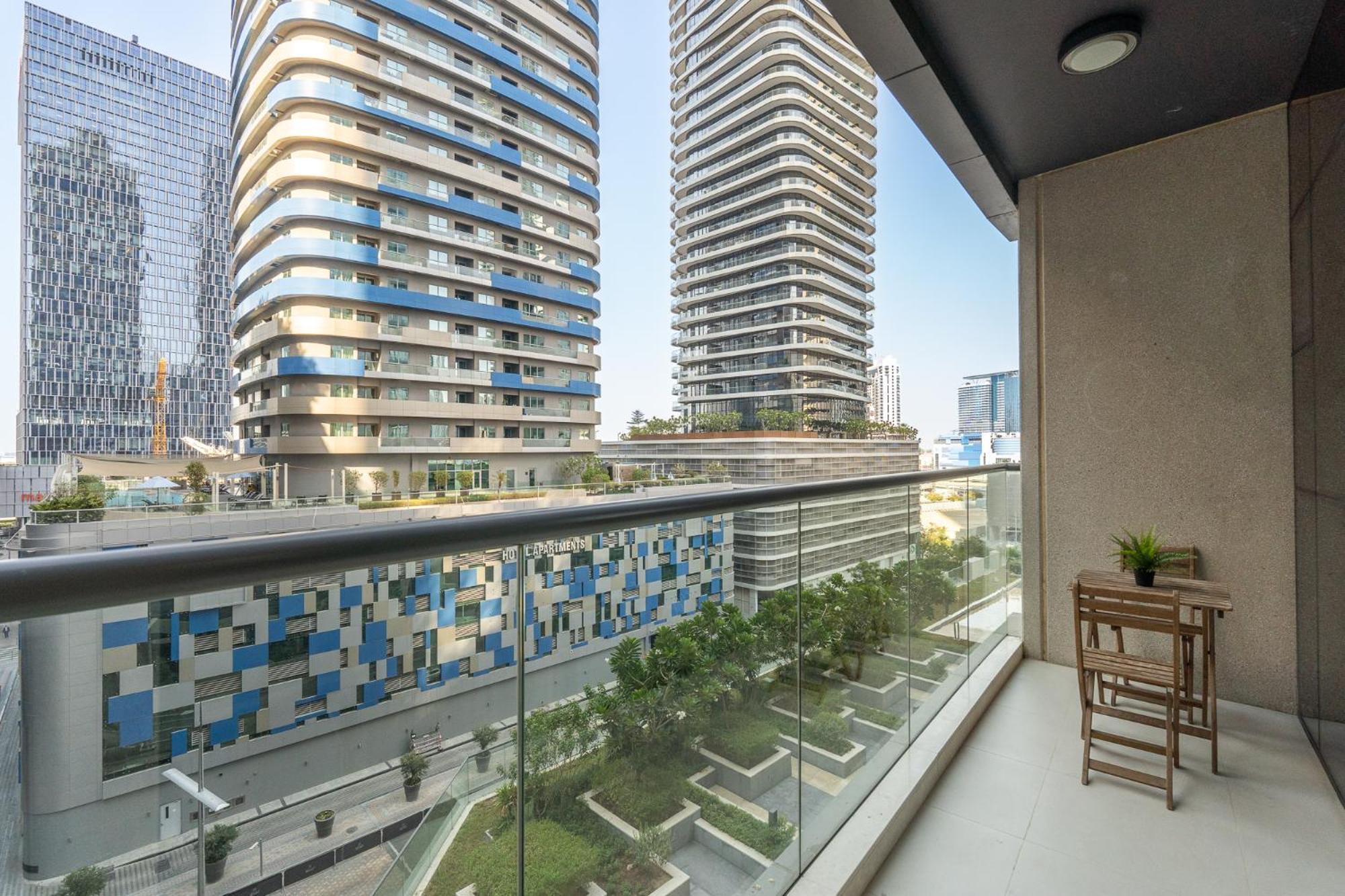Heaven Crest Vacation Homes Downtown - Studio And 1 Bedroom Suites 2 Minute Walk To Dubai Mall And Burj Khalifa Esterno foto