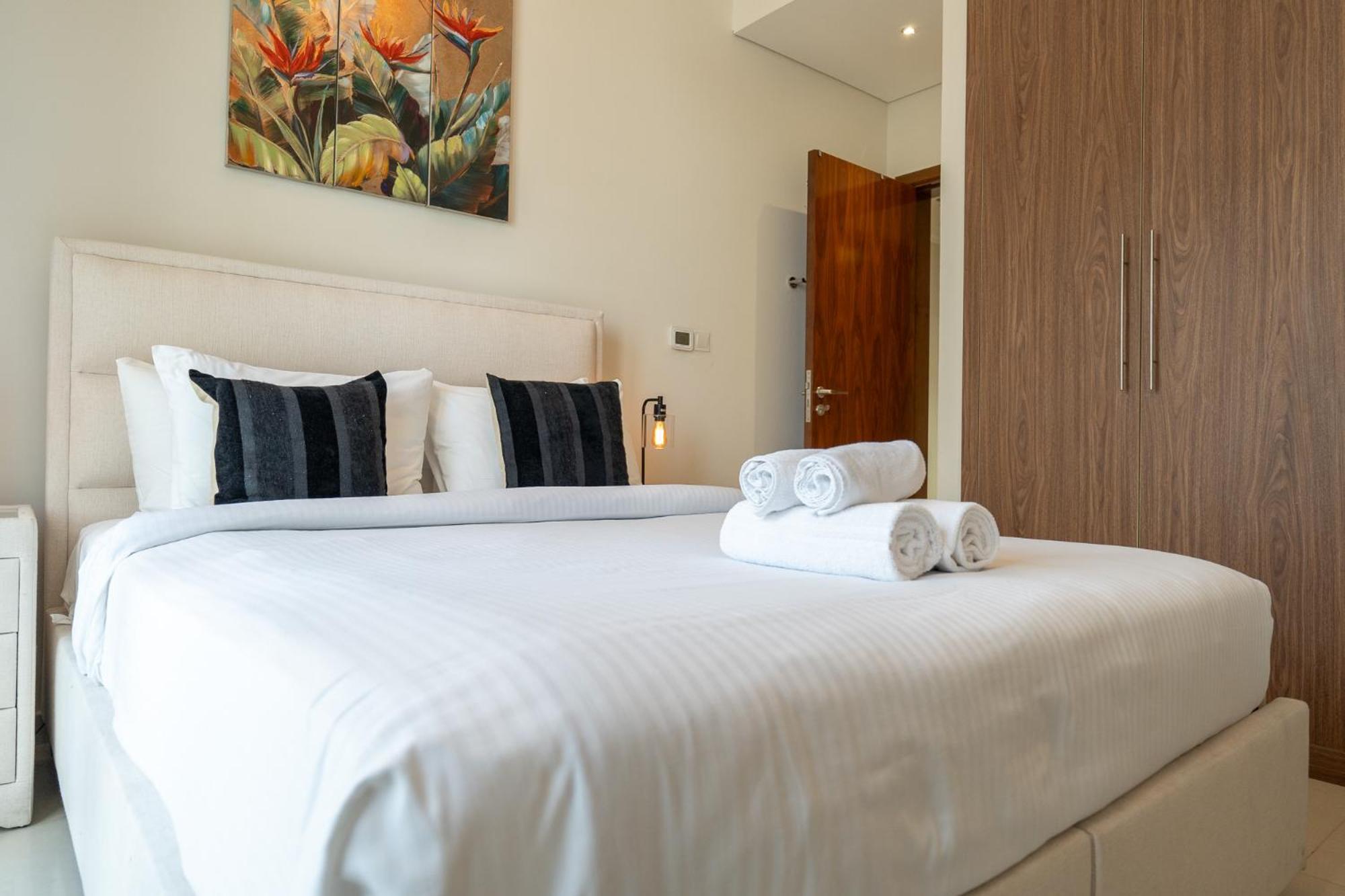 Heaven Crest Vacation Homes Downtown - Studio And 1 Bedroom Suites 2 Minute Walk To Dubai Mall And Burj Khalifa Esterno foto